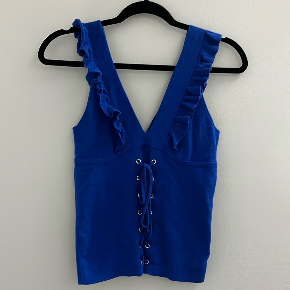 Express top sleeveless electric blue size M